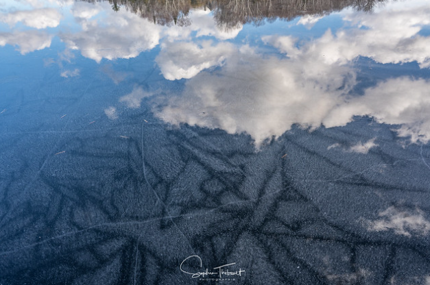 Photographie représentant un lac gelé